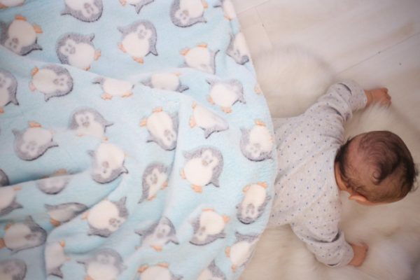 Best Mums Fleece baby blanket-Blue Penguin